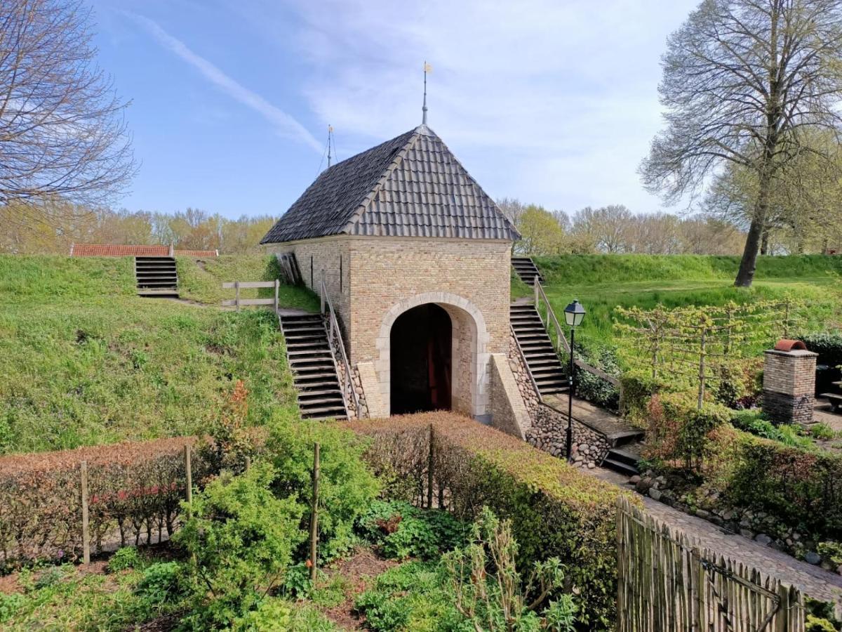 Bij De Friesche Poort Bed and Breakfast Bourtange Eksteriør billede